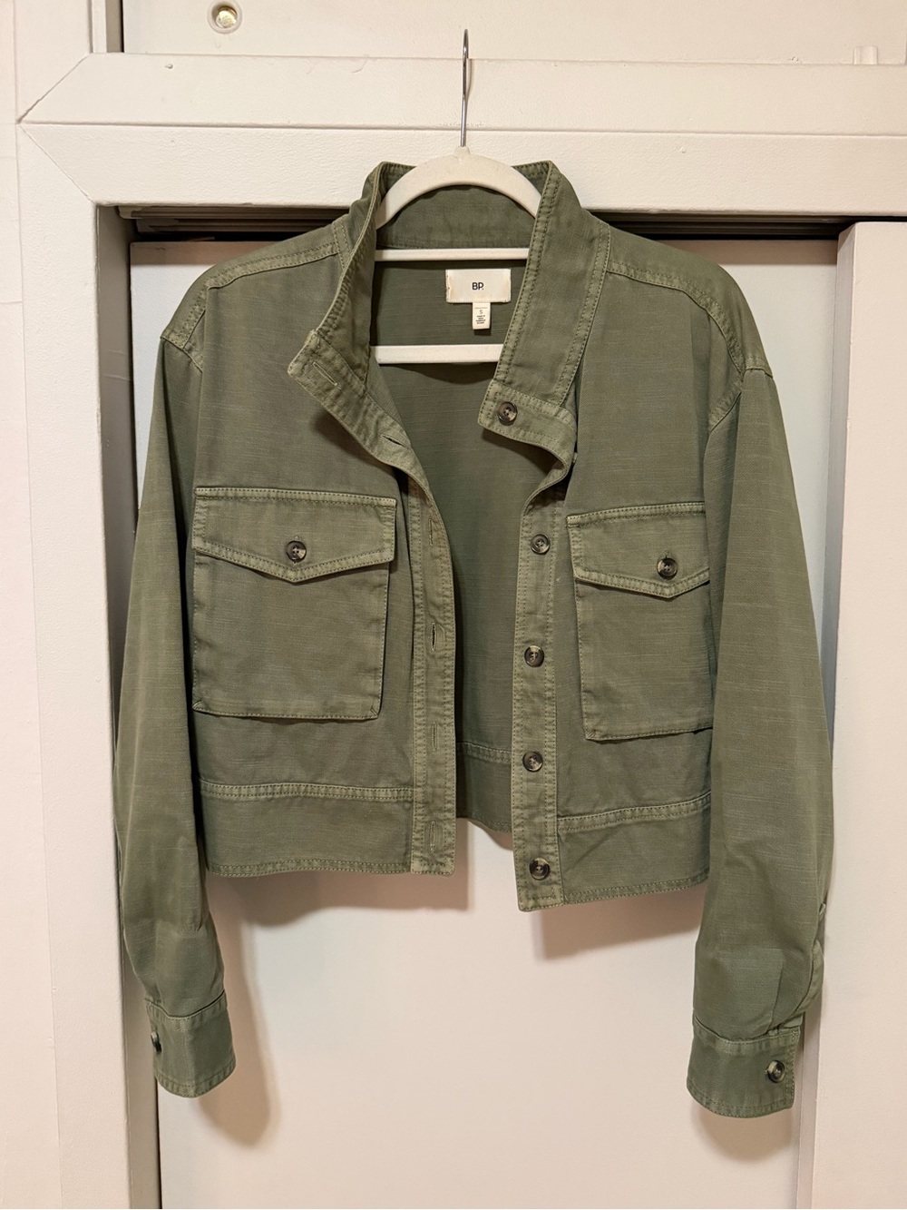 Green Cropped Utility Jacket - Picture 2 of 5